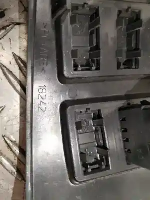 Second-hand car spare part headlights switch for iveco eurocargo 05.03 -> fg 75 e larga distancia oem iam references 18242