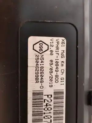 Pezzo di ricambio per auto di seconda mano PANNELLO DEGLI STRUMENTI per NISSAN NV250 KASTENWAGEN  Riferimenti OEM IAM 250462998R  