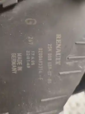 Tweedehands auto-onderdeel LINKER ACHTERLAMP voor RENAULT MEGANE II FAMILIAR  OEM IAM-referenties 8200493374F  