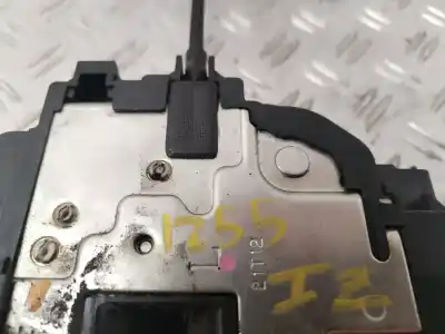 Second-hand car spare part LEFT FRONT DOOR LOCK for RENAULT MASTER KASTEN  OEM IAM references 805030009R  