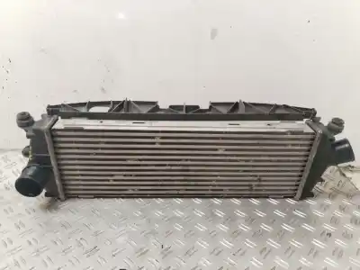 Second-hand car spare part intercooler for renault trafic combi (ab 4.01) generation privilege  combi corto oem iam references 8200411160
