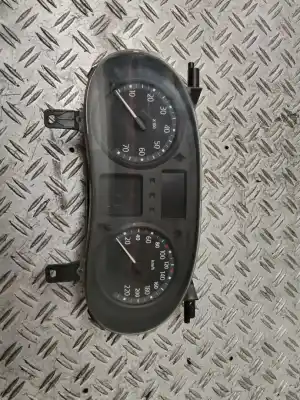 Second-hand car spare part dashboard for renault clio ii fase ii (b/cb0) authentique oem iam references 8200276525  