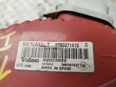 Second-hand car spare part left tailgate light for renault clio ii fase ii (b/cb0) authentique oem iam references 8200071413
