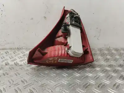 Second-hand car spare part left tailgate light for renault clio ii fase ii (b/cb0) authentique oem iam references 8200071413  