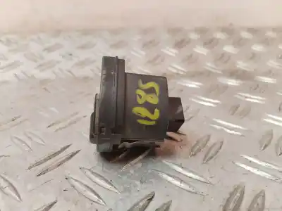 Second-hand car spare part headlights switch for iveco daily furgón fg h2 33 s ... v batalla 3520 oem iam references 5801370355
