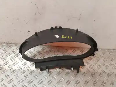 Peça sobressalente para automóvel em segunda mão moldagem por renault kangoo emotion referências oem iam 8200882199  