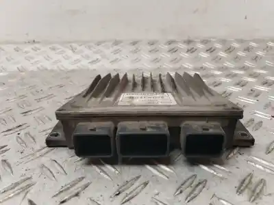Автозапчасти б/у БЛОК УПРАВЛЕНИЯ ДВИГАТЕЛЕМ за RENAULT CLIO II FASE II (B/CB0) Base Authentique 82 CV / 60 KW ссылки OEM IAM 8200331477  