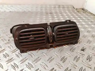 Second-hand car spare part air ventilation grille for renault midlum 6.2 diesel oem iam references 5010605512c0