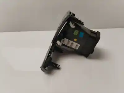 Автозапчастина б/у аераційна решіта для seat ateca (kh7) reference посилання на oem iam 576820901a  