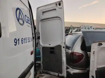 Автозапчасти б/у ДВЕРЬ ЗАДНЯЯ ПРАВАЯ за RENAULT MASTER II PHASE 2 COMBI Kombi 2.8t L1 6pl. ссылки OEM IAM   