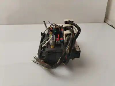 Second-hand car spare part fuse box unit for citroen c3 collection oem iam references 9667199780  verificado 19-11-25