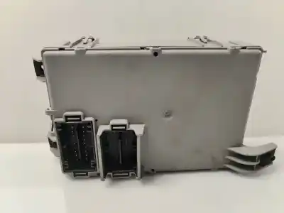 Pezzo di ricambio per auto di seconda mano scatola relè/fusibili per lancia ypsilon (402) silver riferimenti oem iam 519367980  verificado 25-11-25