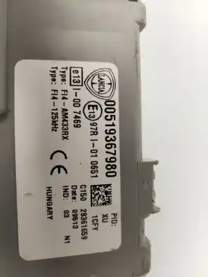 Pezzo di ricambio per auto di seconda mano scatola relè/fusibili per lancia ypsilon (402) silver riferimenti oem iam 519367980  verificado 25-11-25