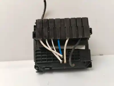 Second-hand car spare part fuse box unit for citroen c3 collection oem iam references 9667199680  verificado 26-11-25