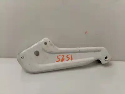 Second-hand car spare part support / sliding door guide for dacia dokker essential oem iam references 777949343r  