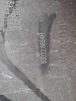 Peça sobressalente para automóvel em segunda mão para choques traseiro por dacia dokker laureate referências oem iam 850226654r  