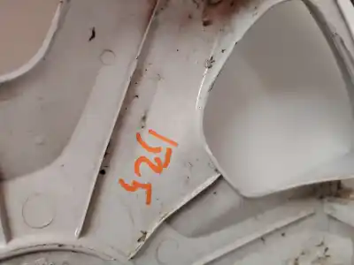 Second-hand car spare part hub caps for dacia dokker essential oem iam references 8200756961