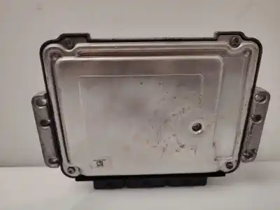 Peça sobressalente para automóvel em segunda mão centralina de motor uce por renault trafic caja cerrada (ab 4.01) 29 lsob referências oem iam 0281017065