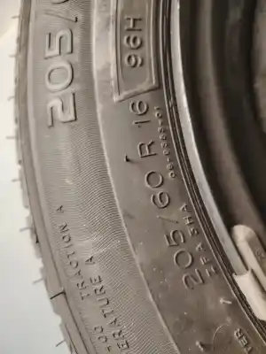 Peça sobressalente para automóvel em segunda mão pneu por renault scenic ii dynamique 131 cv / 96 kw referências oem iam 205/60r 16