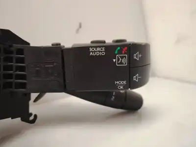 Peça sobressalente para automóvel em segunda mão comandos de alavanca por renault trafic caja cerrada (ab 4.01) 29 lsob referências oem iam 8200878343