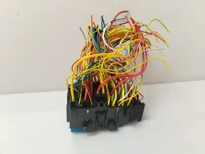 Second-hand car spare part fuse box unit for dacia dokker essential oem iam references 20240077  