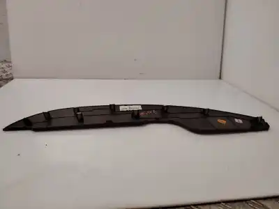 Peça sobressalente para automóvel em segunda mão moldagem por renault scenic ii dynamique 131 cv / 96 kw referências oem iam 682400015r