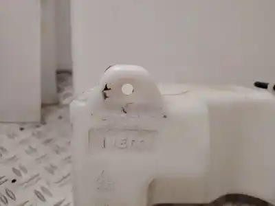 Piesă de schimb auto la mâna a doua vas rezervor lichid parbriz pentru iveco eurocargo fki 100 e tráfico urbano 186 cv / 137 kw referințe oem iam 57037