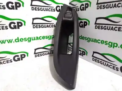 Peça sobressalente para automóvel em segunda mão botão / interruptor elevador vidro traseiro esquerdo por ford focus turn. (cb8) titanium referências oem iam bm5t14529
