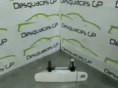 Tweedehands auto-onderdeel buitenste handgreep links voor voor audi a4 berlina (b5) 1.8 oem iam-referenties 