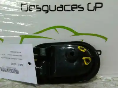 Second-hand car spare part interior right front handle for dacia sandero ambiance oem iam references 8200733847  