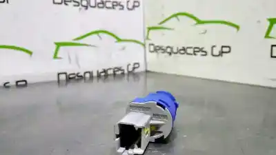 Second-hand car spare part switch for renault clio iii authentique oem iam references   