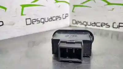 Second-hand car spare part switch for kia carnival ii 2.9 cdri ex oem iam references   