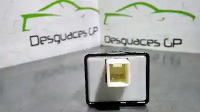 Second-hand car spare part switch for kia carnival ii 2.9 cdri ex oem iam references   