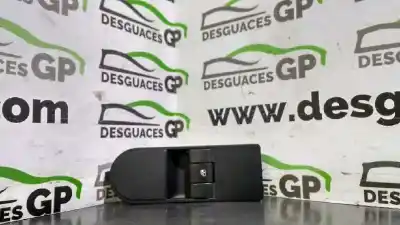 Pièce détachée automobile d'occasion COMMANDE DE LÈVE VITRE AVANT DROIT pour OPEL ASTRA GTC  Références OEM IAM 13228709  