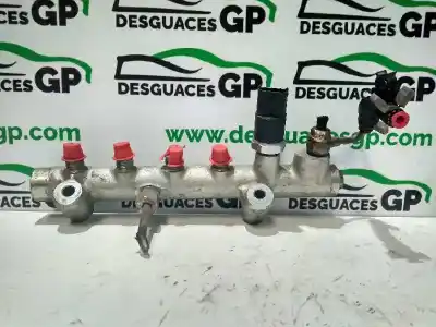 Pezzo di ricambio per auto di seconda mano RAMPA INIETTORI per OPEL ASTRA H BERLINA  Riferimenti OEM IAM 0445214049  