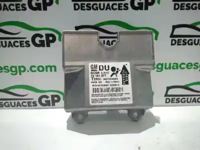 Recambio de automóvil de segunda mano de centralita airbag para opel astra h berlina elegance referencias oem iam 13181977