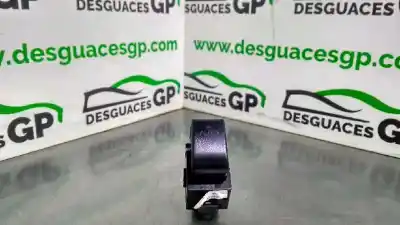 Second-hand car spare part right front power window switch for toyota corolla (_e12_) 1.4 d (nde120_) oem iam references   