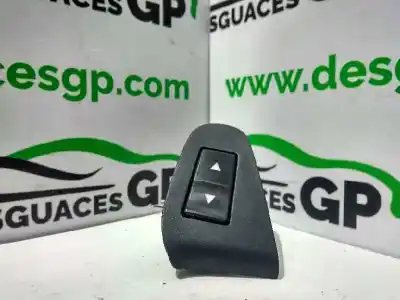 Pezzo di ricambio per auto di seconda mano interruttore alzacristalli anteriore destro per fiat stilo (192) 1.9 jtd cat riferimenti oem iam 