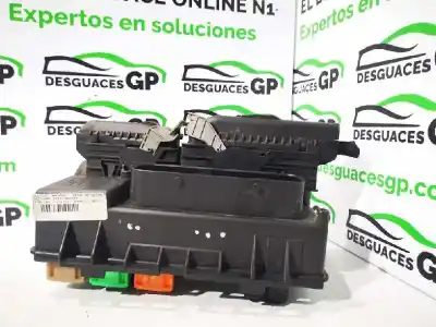 Pezzo di ricambio per auto di seconda mano scatola relè/fusibili per opel corsa d ´´111 years´´ riferimenti oem iam 013217394