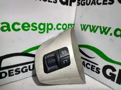 Pezzo di ricambio per auto di seconda mano CONTROLLO DEL VOLANTE per OPEL CORSA D  Riferimenti OEM IAM 13222330  