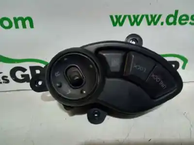 Pièce détachée automobile d'occasion COMMUTATEUR RÉTROVISEUR pour HYUNDAI SANTA FE (SM)  Références OEM IAM 9353026000  