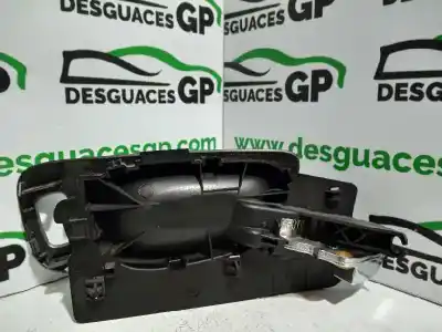 Автозапчастина б/у ліва задня внутрішня ручка для peugeot 307 break/sw (s2) sw посилання на oem iam 9643604577  