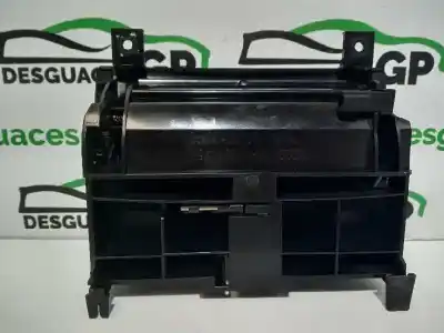Piesă de schimb auto la mâna a doua scrusiera pentru audi a3 (8p) 2.0 tdi ambiente referințe oem iam 8p0857951  