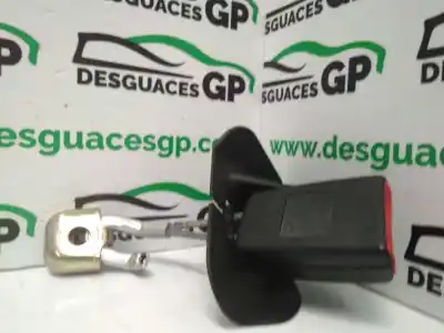 Peça sobressalente para automóvel em segunda mão cinto de segurança traseiro direito por audi a4 berlina (8e) 2.0 tdi 16v (103kw) referências oem iam 8e0857798