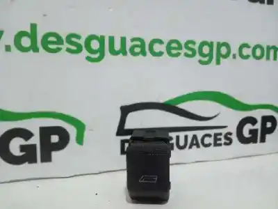 Автозапчасти б/у УПРАВЛЕНИЕ ЗАДНИМИ ПРАВЫМИ СТЕКЛАМИ за AUDI A4 BERLINA (B5)  ссылки OEM IAM 4D0959855  