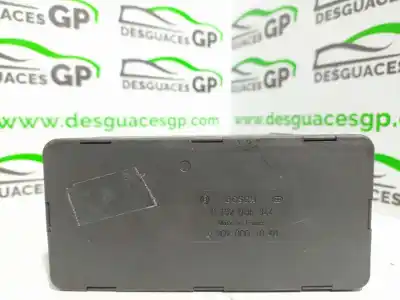 Peça sobressalente para automóvel em segunda mão módulo electrónico do fecho central por mercedes-benz clase c (w202) berlina 220 diesel (202.121) referências oem iam 2028001048  
