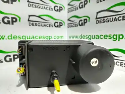 Peça sobressalente para automóvel em segunda mão módulo electrónico do fecho central por mercedes-benz clase c (w202) berlina 220 diesel (202.121) referências oem iam 2028001048  