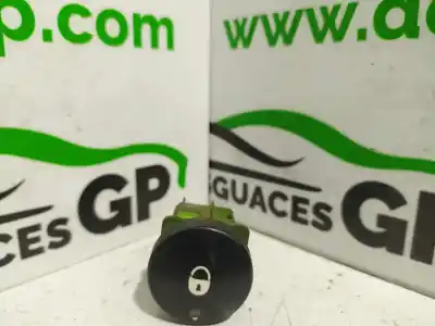 Pezzo di ricambio per auto di seconda mano interruttore per peugeot partner (s2) 2.0 rancho riferimenti oem iam 