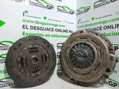 Recambio de automóvil de segunda mano de kit embrague para mercedes clase e (w210) familiar 220 t cdi (210.206) referencias oem iam   