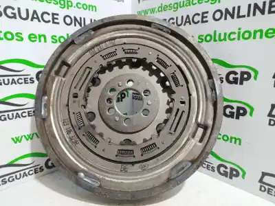 Recambio de automóvil de segunda mano de VOLANTE MOTOR para RENAULT MEGANE III COUPE  referencias OEM IAM 123105323R  